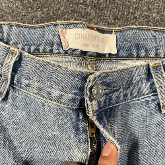 Vintage Y2K Levis 560 Comfort Fit Jeans Mens 36x30 Faded Distressed Light Wash - Picture 3 of 12